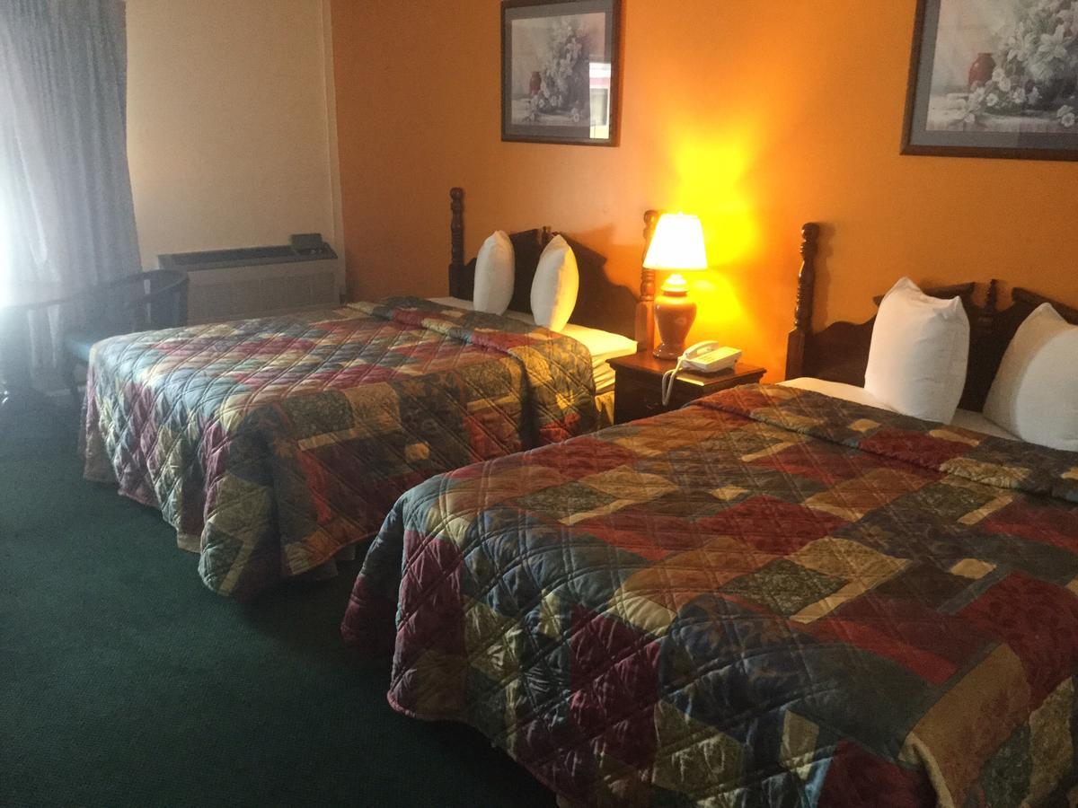 Budget Inn Lumberton Buitenkant foto